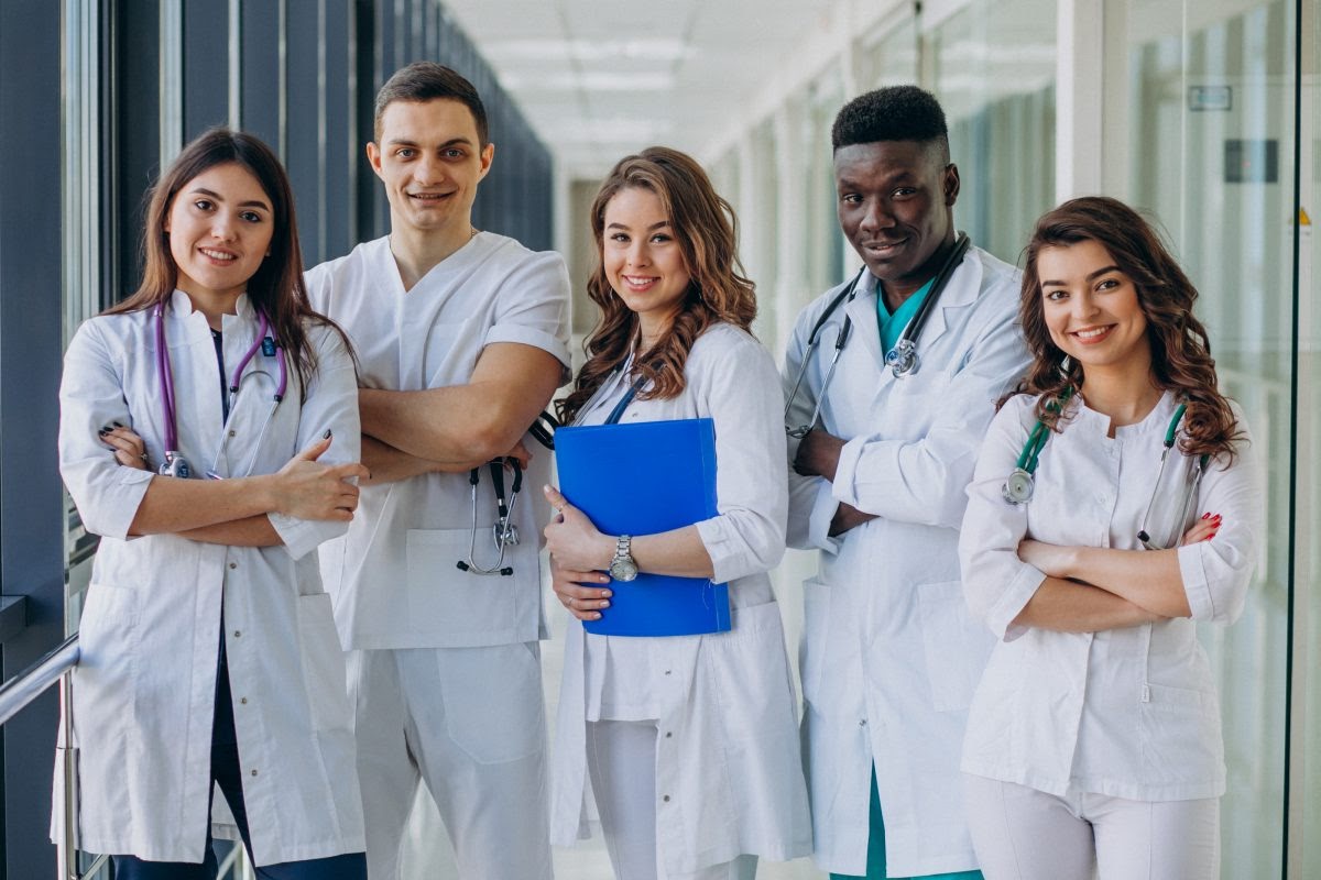 Du học nghề điều dưỡng tại Đức:Hợp đồng, chi phí, cơ hội